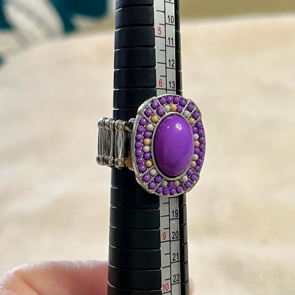 Purple elastic silver tone ring - Picture 5 of 8